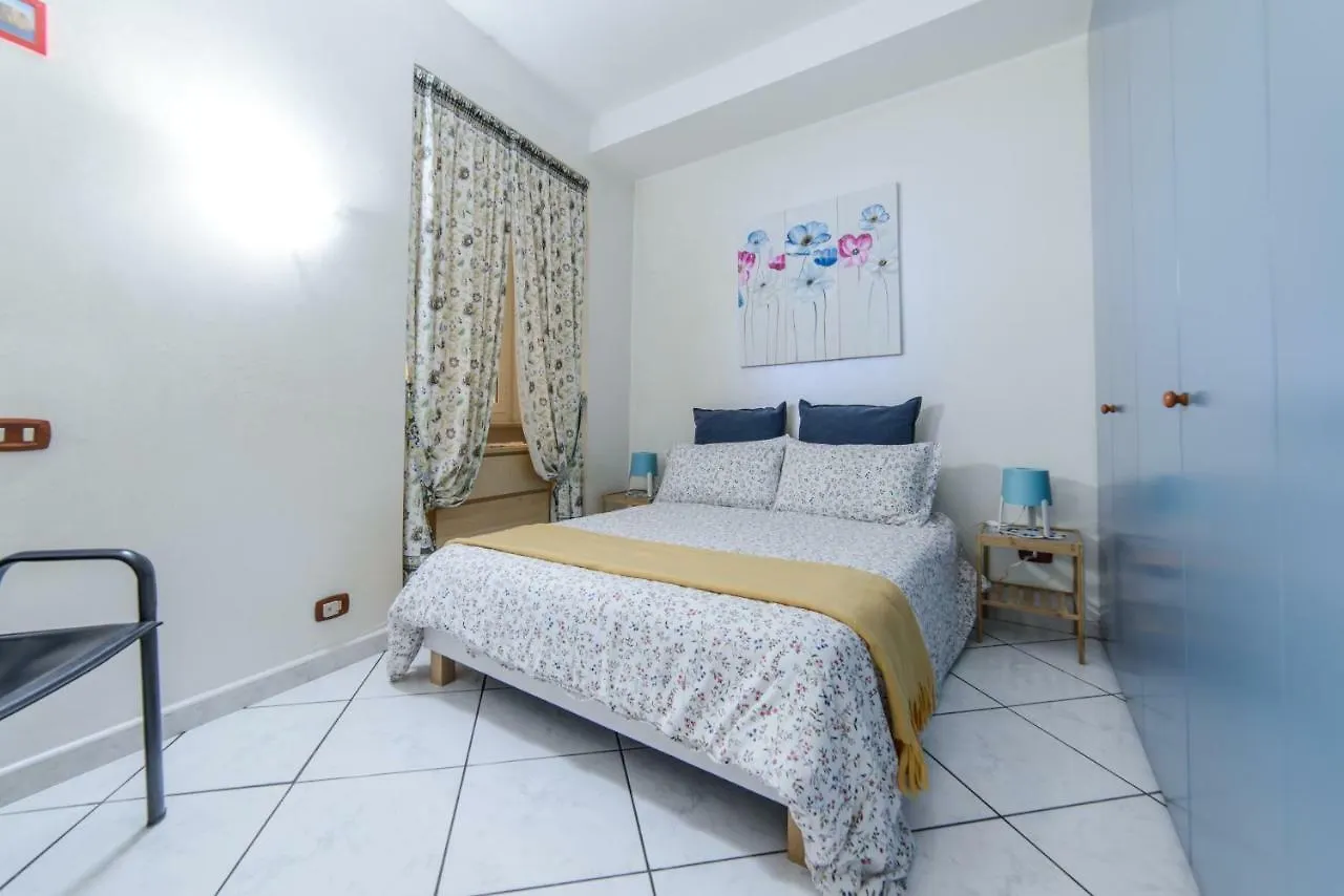 Aldo'S Holiday House Неаполь Италия
