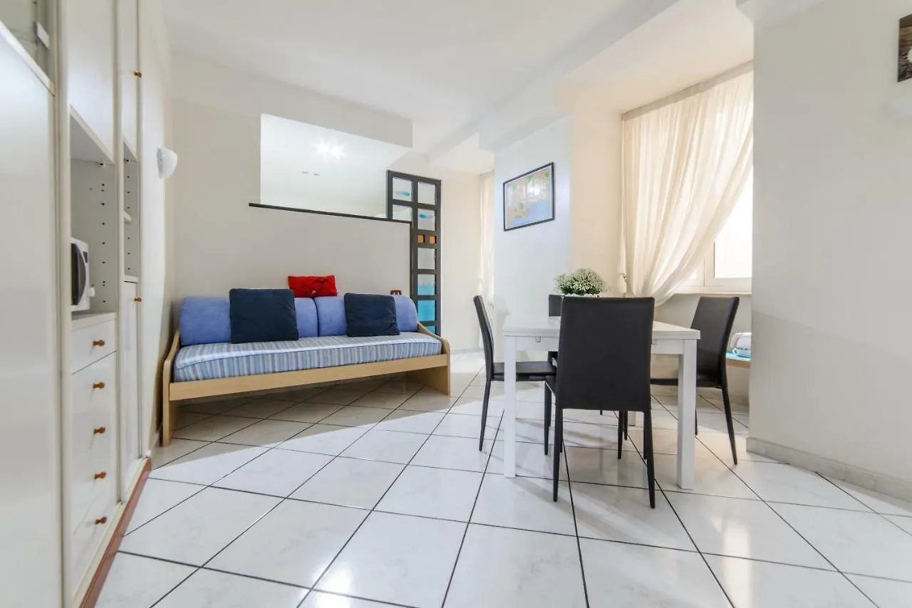Апартаменты Aldo'S Holiday House Неаполь