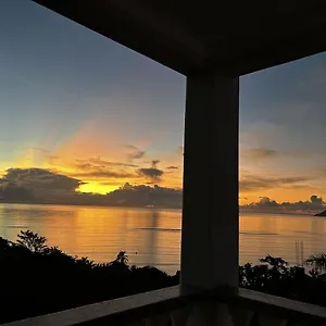 https://island-cove.maheislandhotels.com