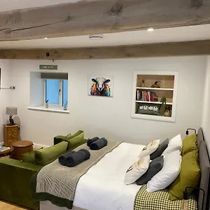 https://ewe-stay.yorkshirehotels.net